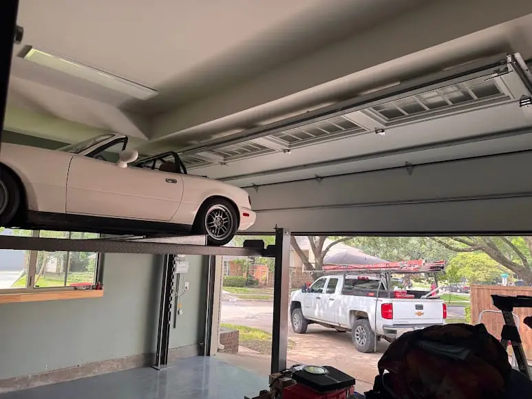 Residential garage door installation from the Lindsey project gallery